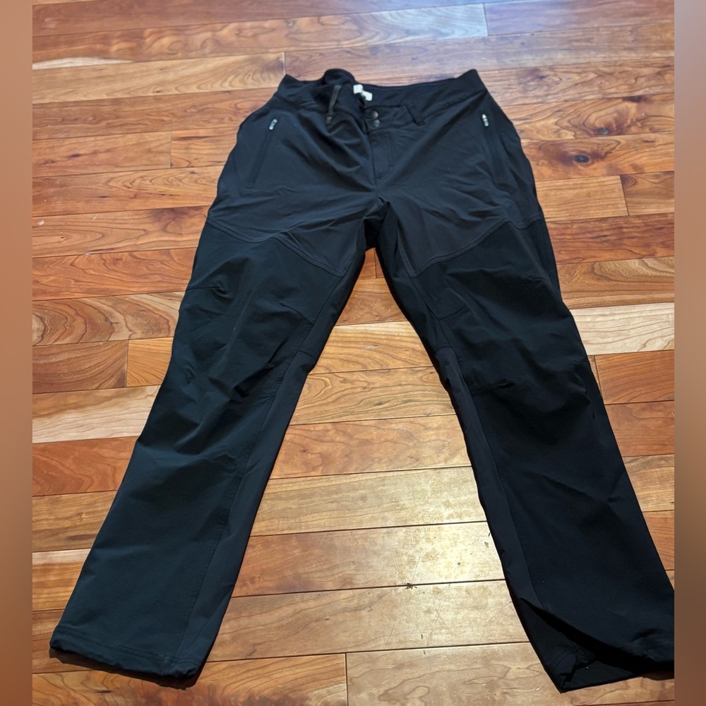 L.L. Bean Swift Ascent Hiking Pant Misses